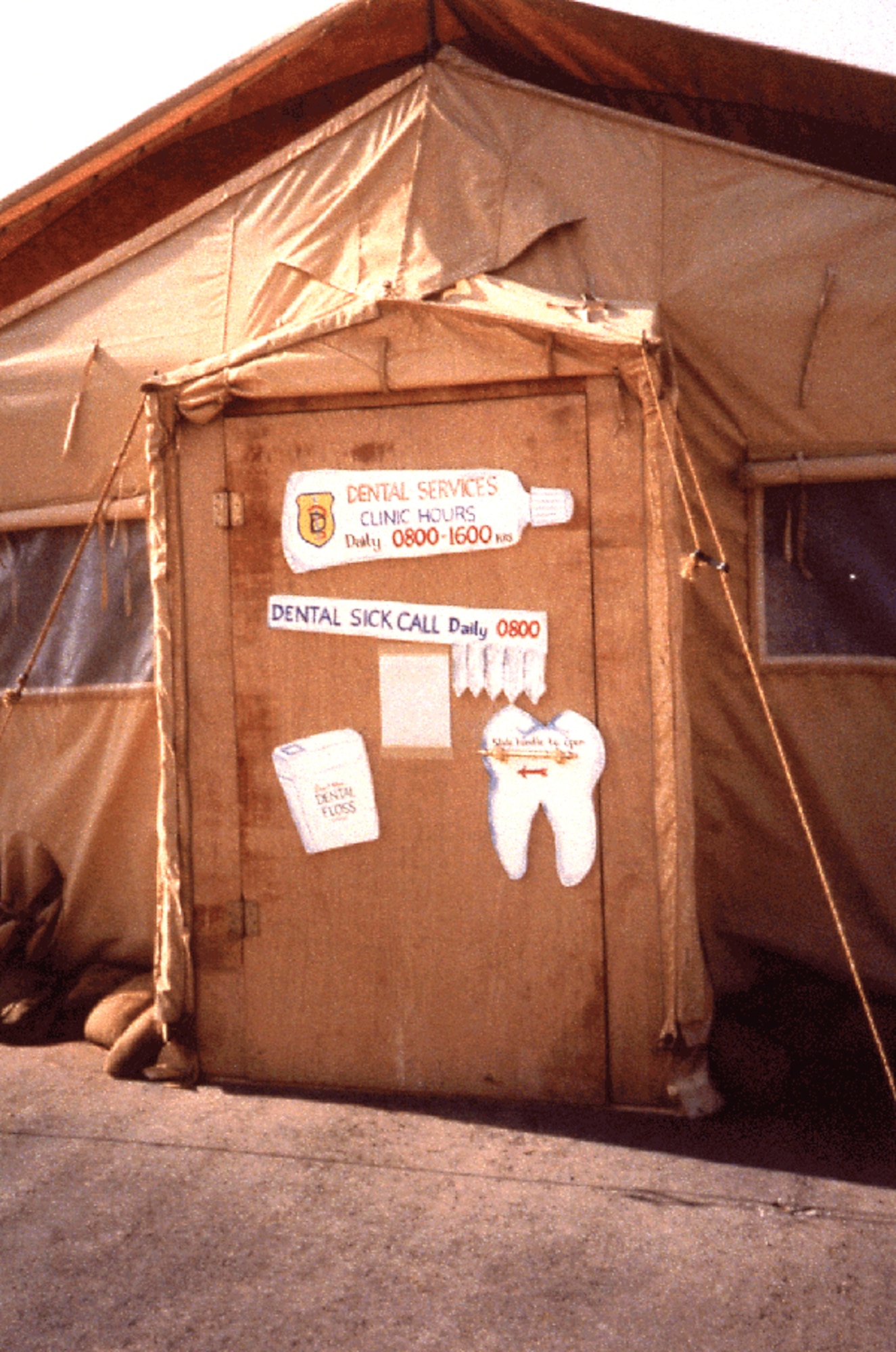 Dental clinic during Operation Desert Storm.