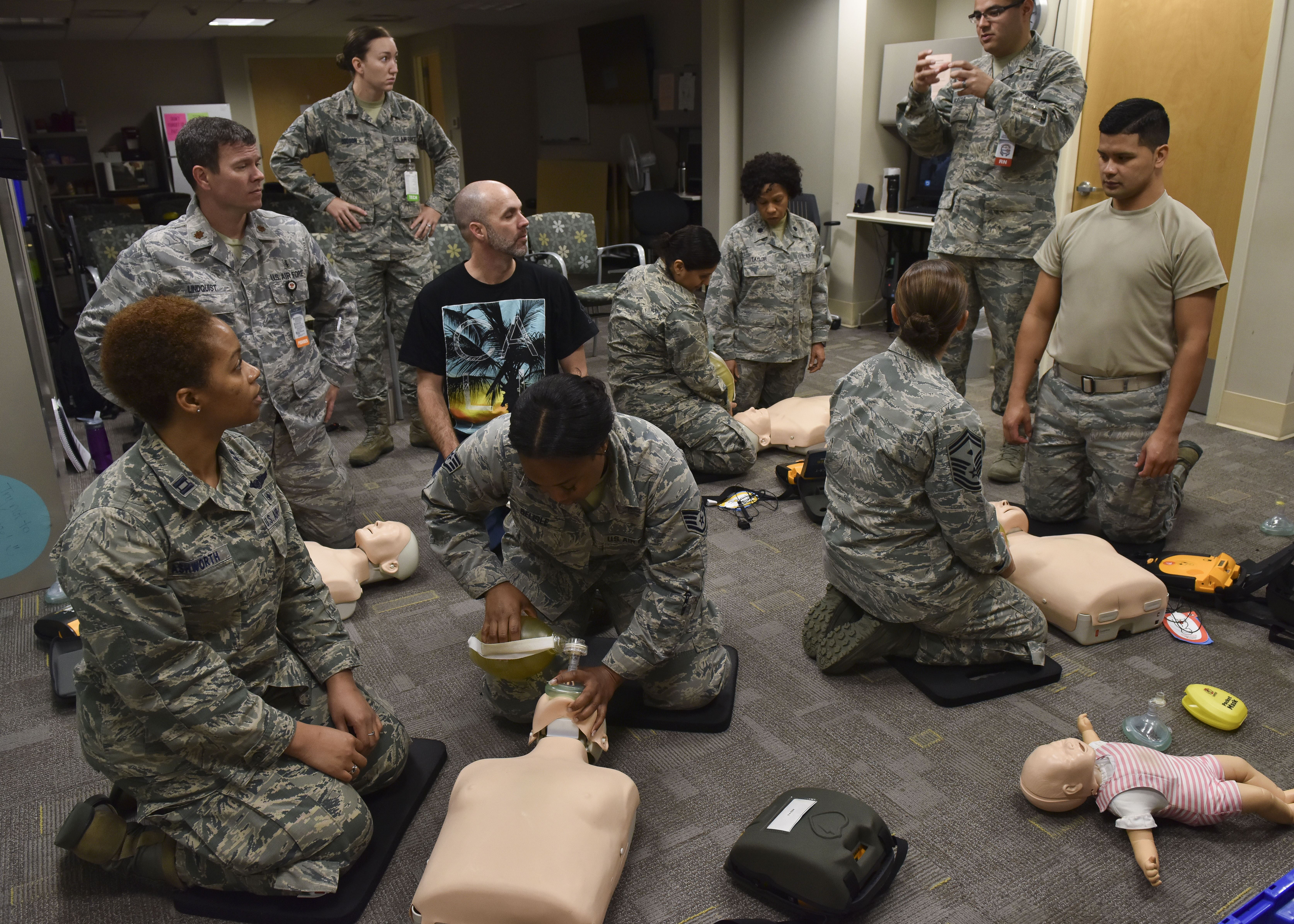 Medical training center strengthens lifesaving skills > Joint Base
