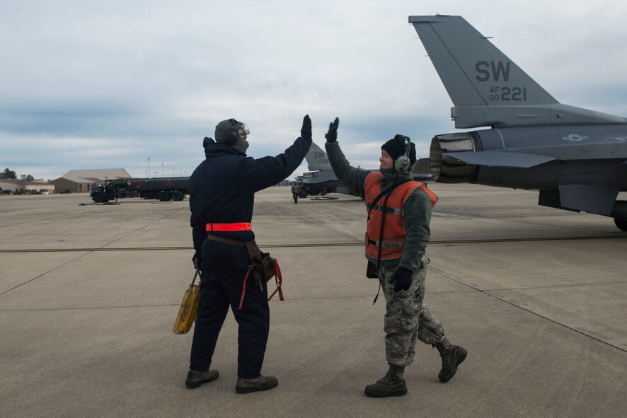 Tactical aircraft maintainers are responsible for fueling Shaw F-16CM Fighting Falcons, including during hot pits, a technique that maximizes the number of sorties a squadron can perform in a duty day.
