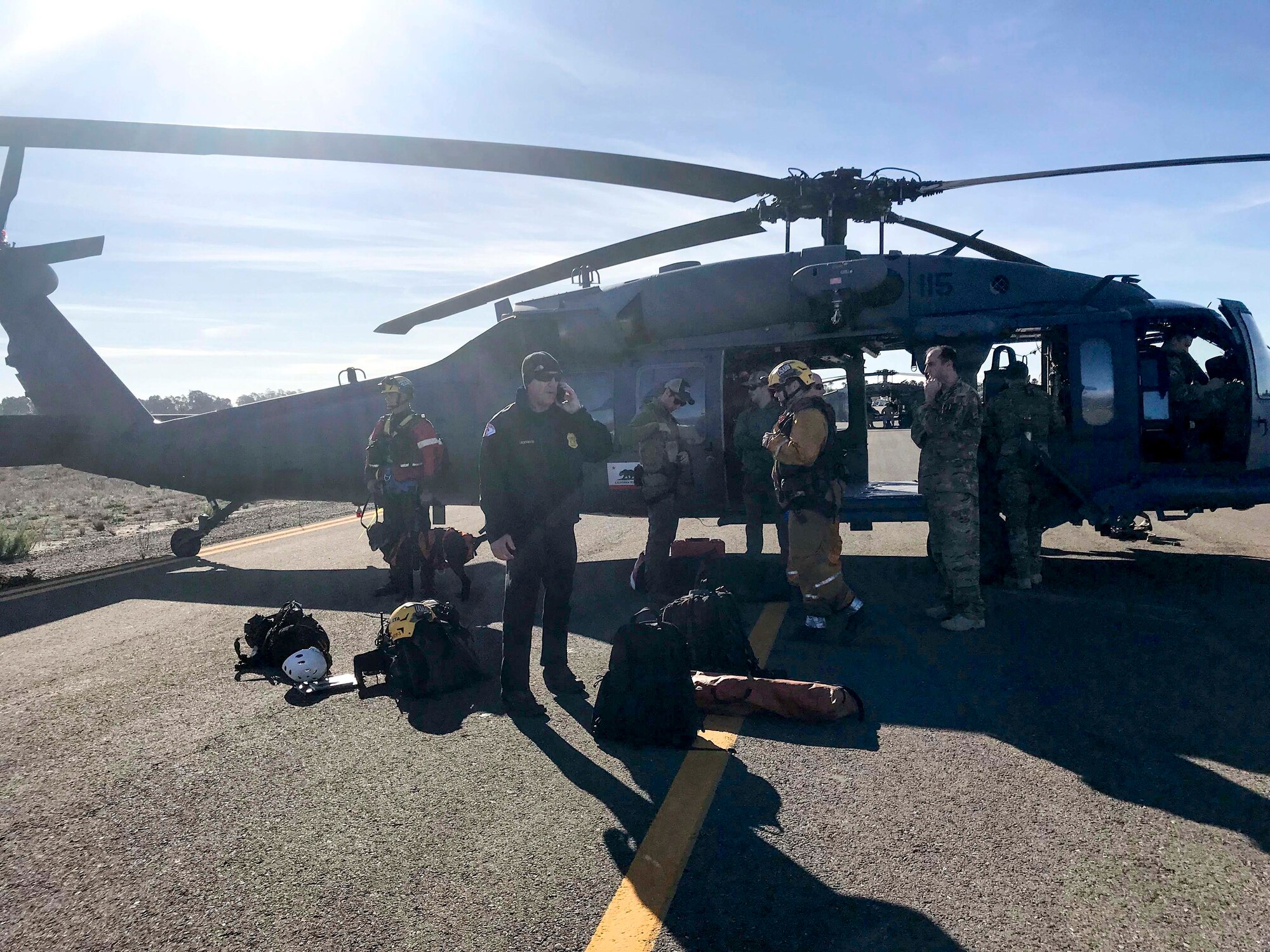 A California Air National Guard HH-60G Pave Hawk rescue helicopter with air crews and  two elite Guardian Angel pararescuemen from the 129th Rescue Wing Moffett Air National Guard Base, Calif, provide search and rescue operations in Southern California, impacted by a mud slides, Jan. 10, 2018. (photo by Staff Sgt. Cristian Meyers/released)