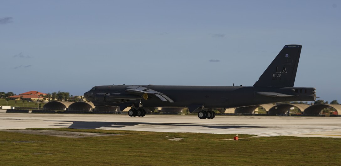 A U.S. Air Force B-52 Stratofortress bomber lands at Andersen Air Force Base, Guam,Jan. 16, 2018.