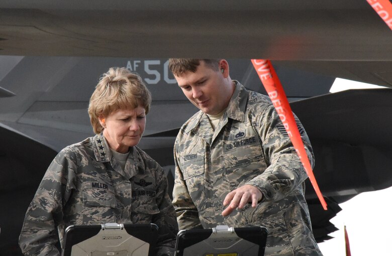 Reserve Commander visits 944th Citizen Airmen