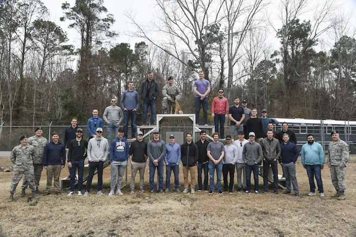 Members of the South Carolina Stingrays toured Joint Base Charleston, S.C., Jan. 10, 2018.