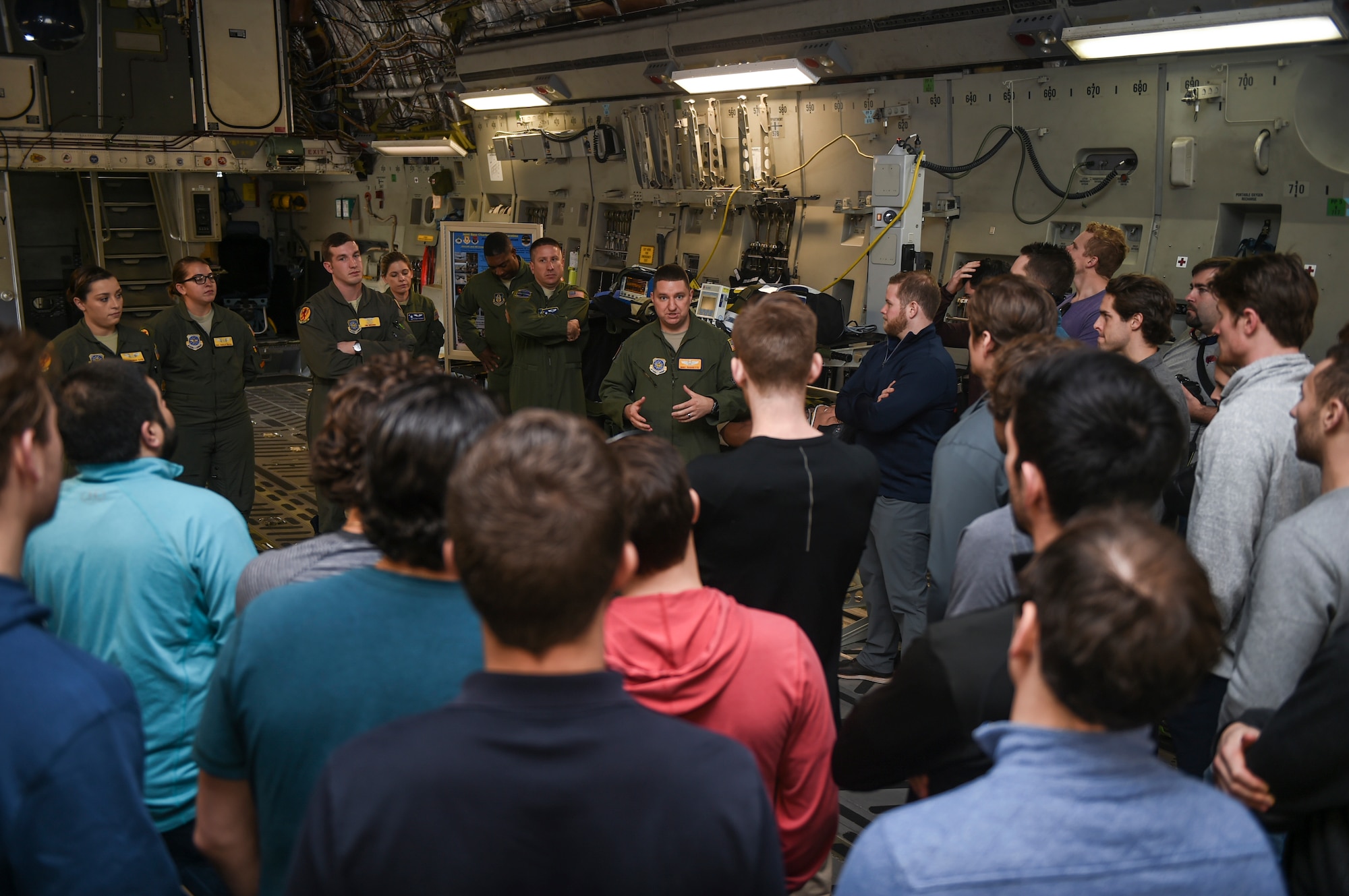 Members of the South Carolina Stingrays toured Joint Base Charleston, S.C., Jan. 10, 2018.