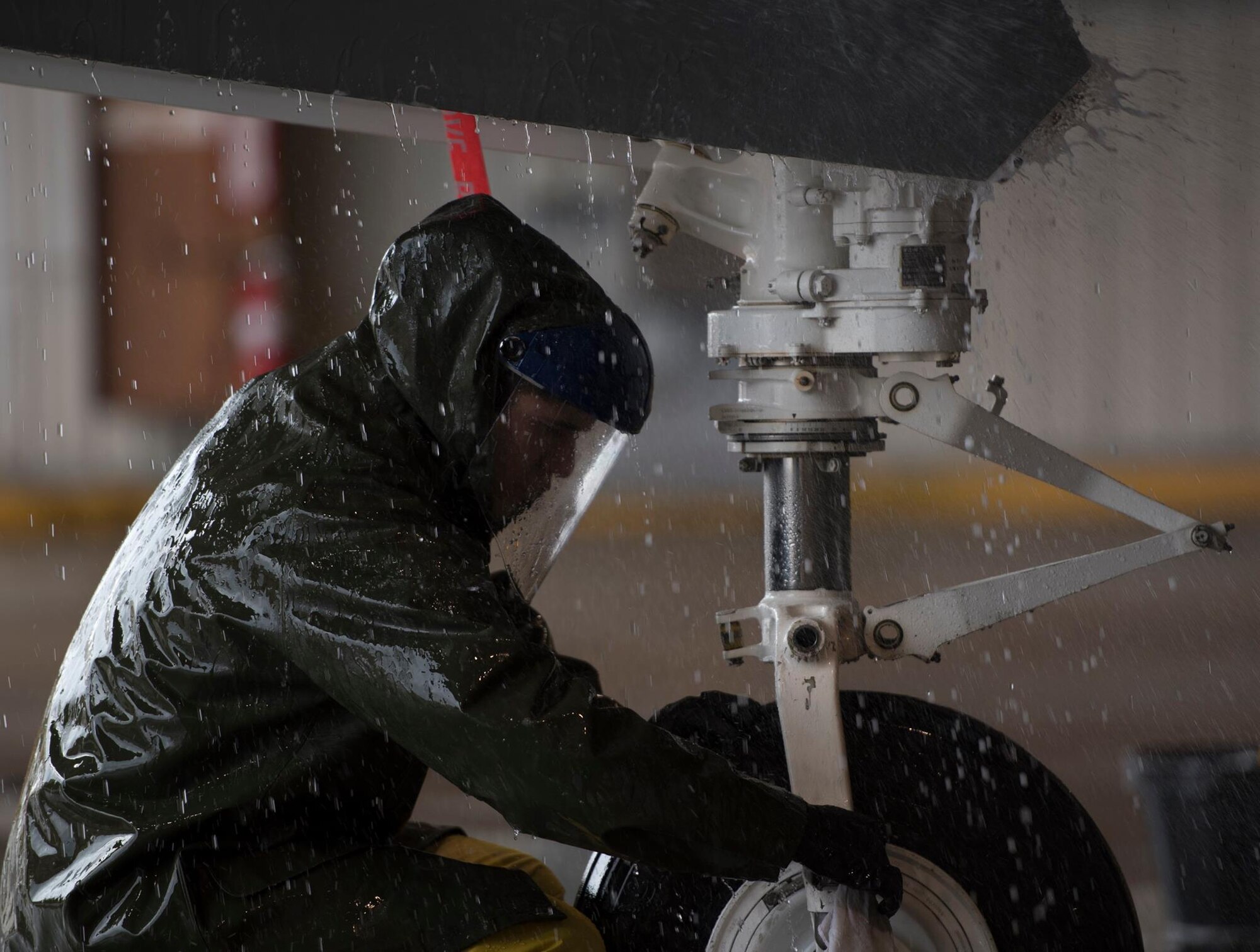 33rd commander helps clean flagship