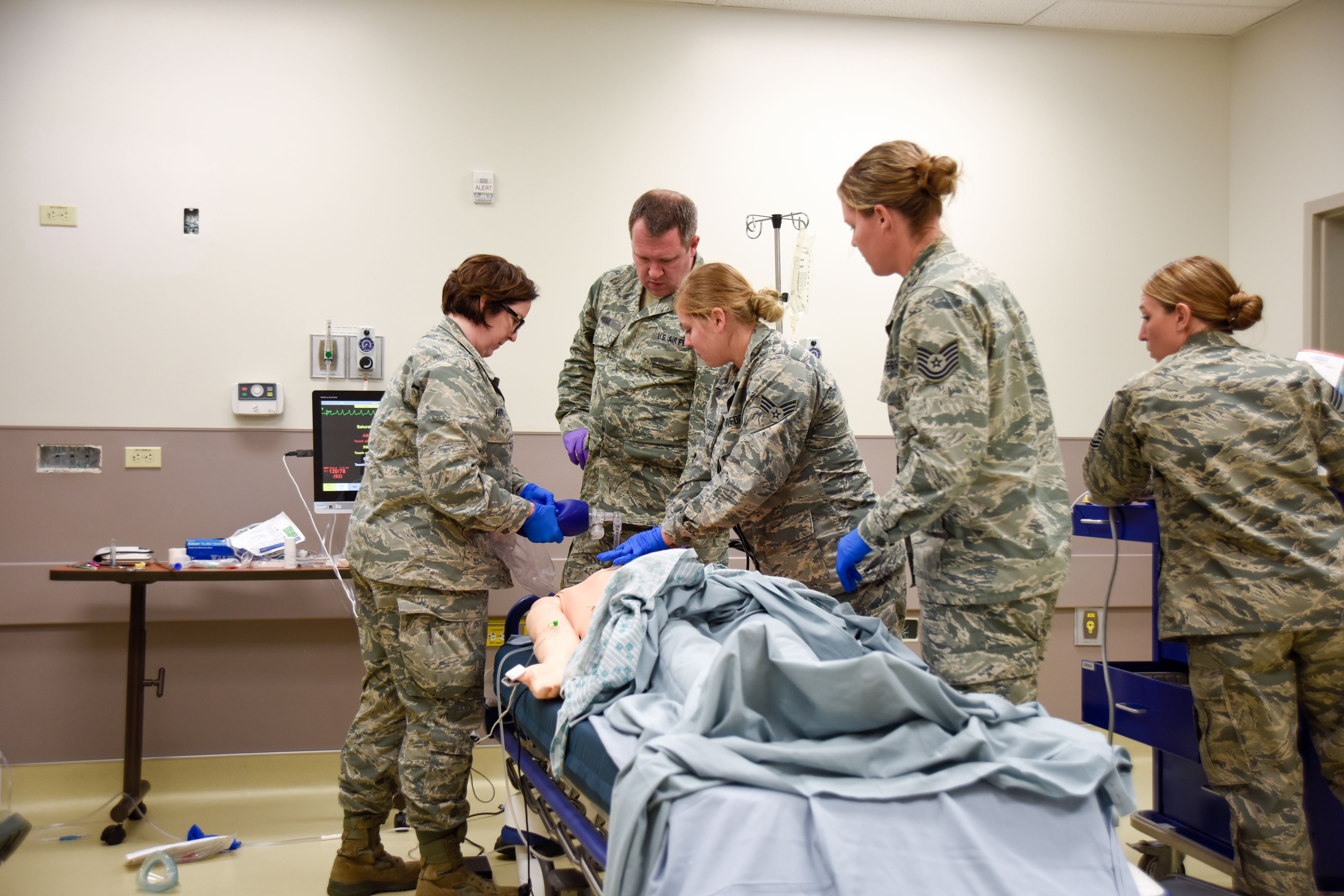 114th Medical Group Airmen Train At Tripler Medical