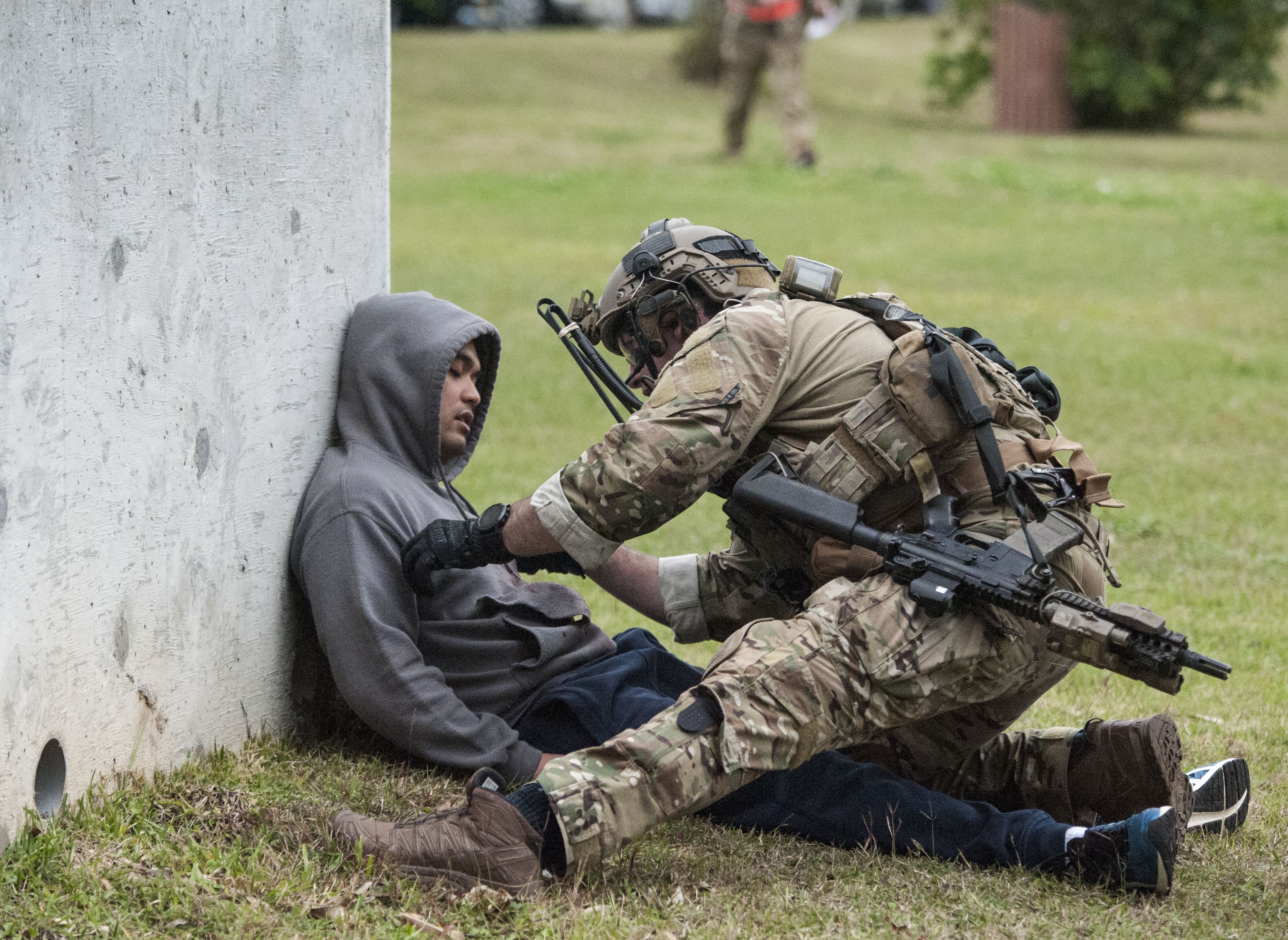 Mass casualty training bolsters SOF medical response > Air Force