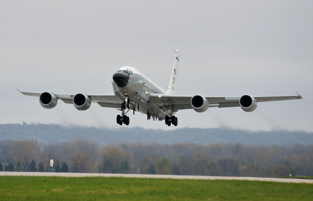 Rivet Joint RC-135V/W