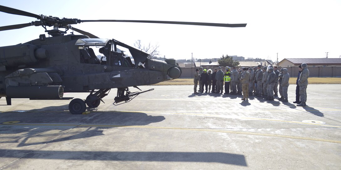 Osan personnel get familiar with Apache