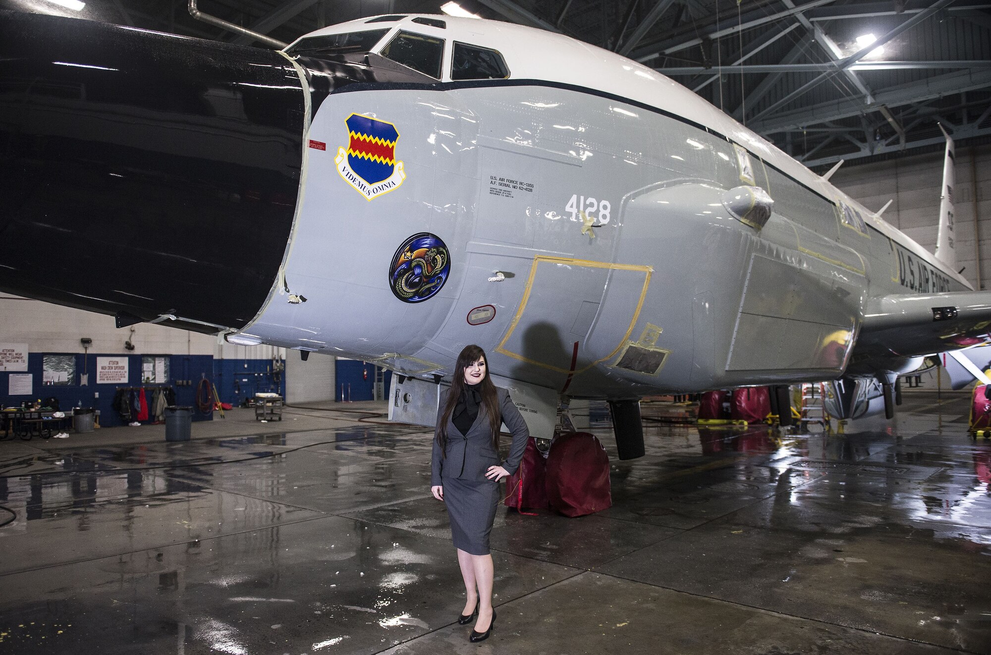 Cobra Ball receives new nose art, artist gets up-close look