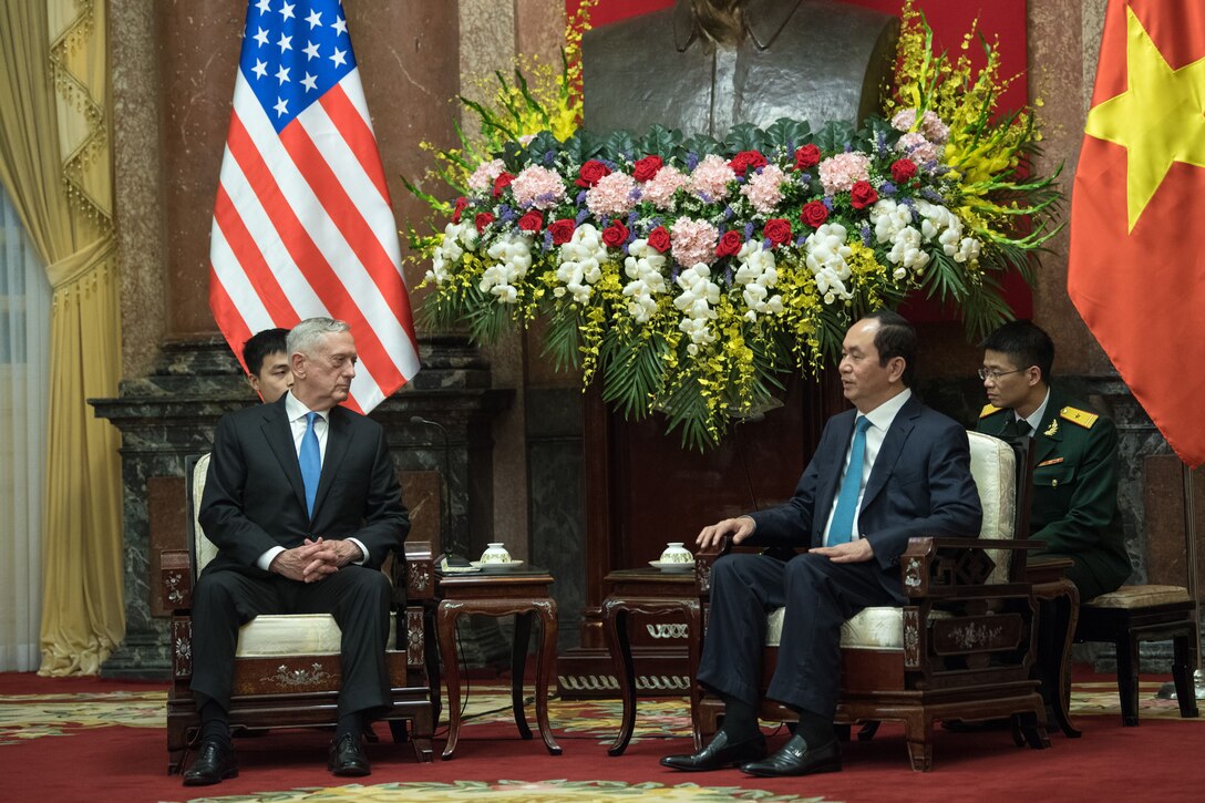 Defense Secretary James N. Mattis meets with Vietnamese Prime Minister Nguyễn Xuân Phúc in Vietnam.