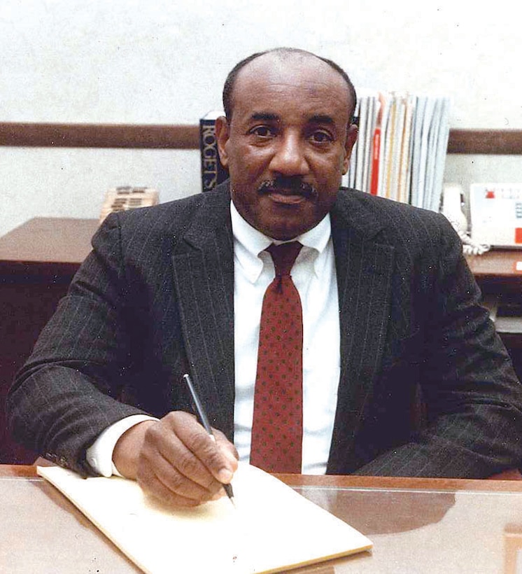 Calvin Martin inducted to DLA Energy to hall of fame
