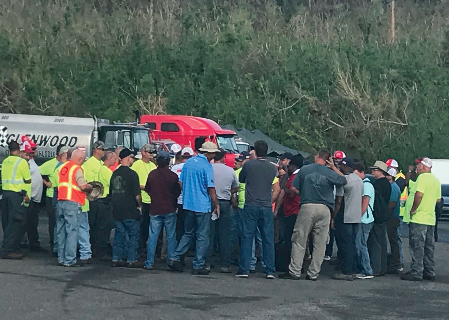 Foster Fuels team members conduct a safety briefing