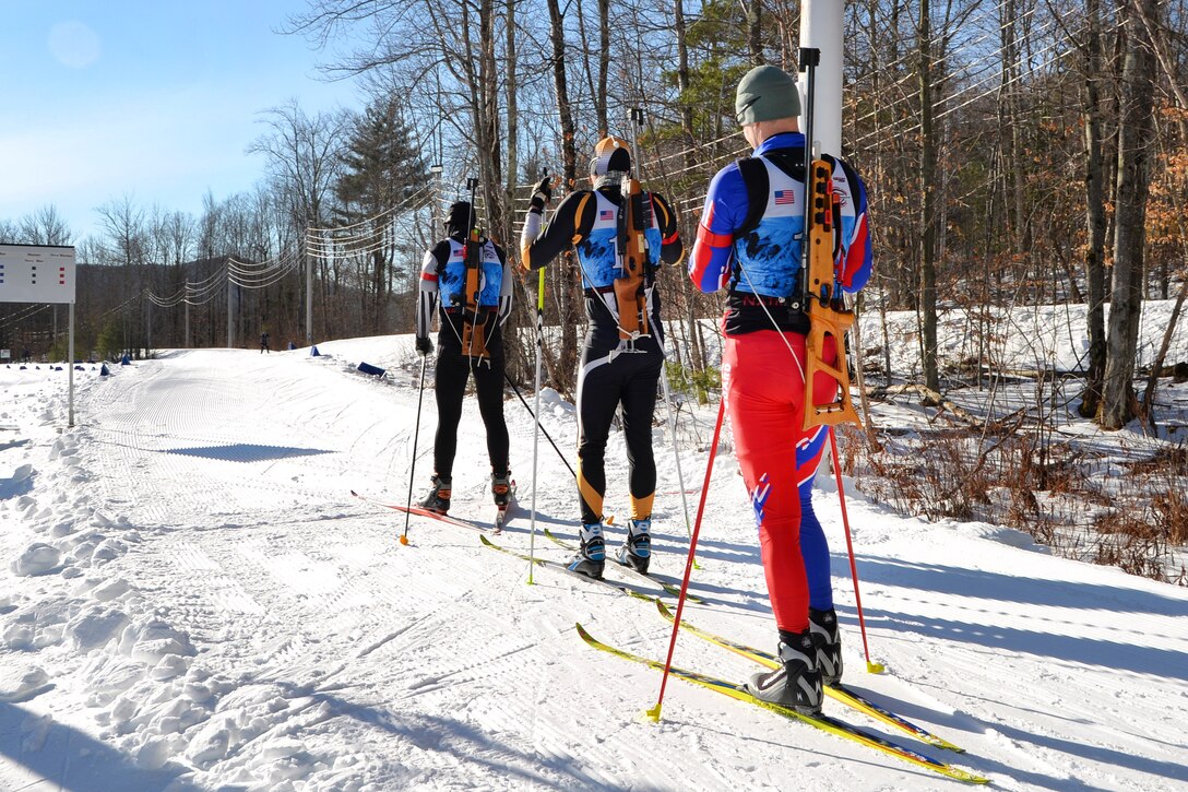 Army National Guardsmen compete during the 2018 National Guard Eastern Regional Biathlon.