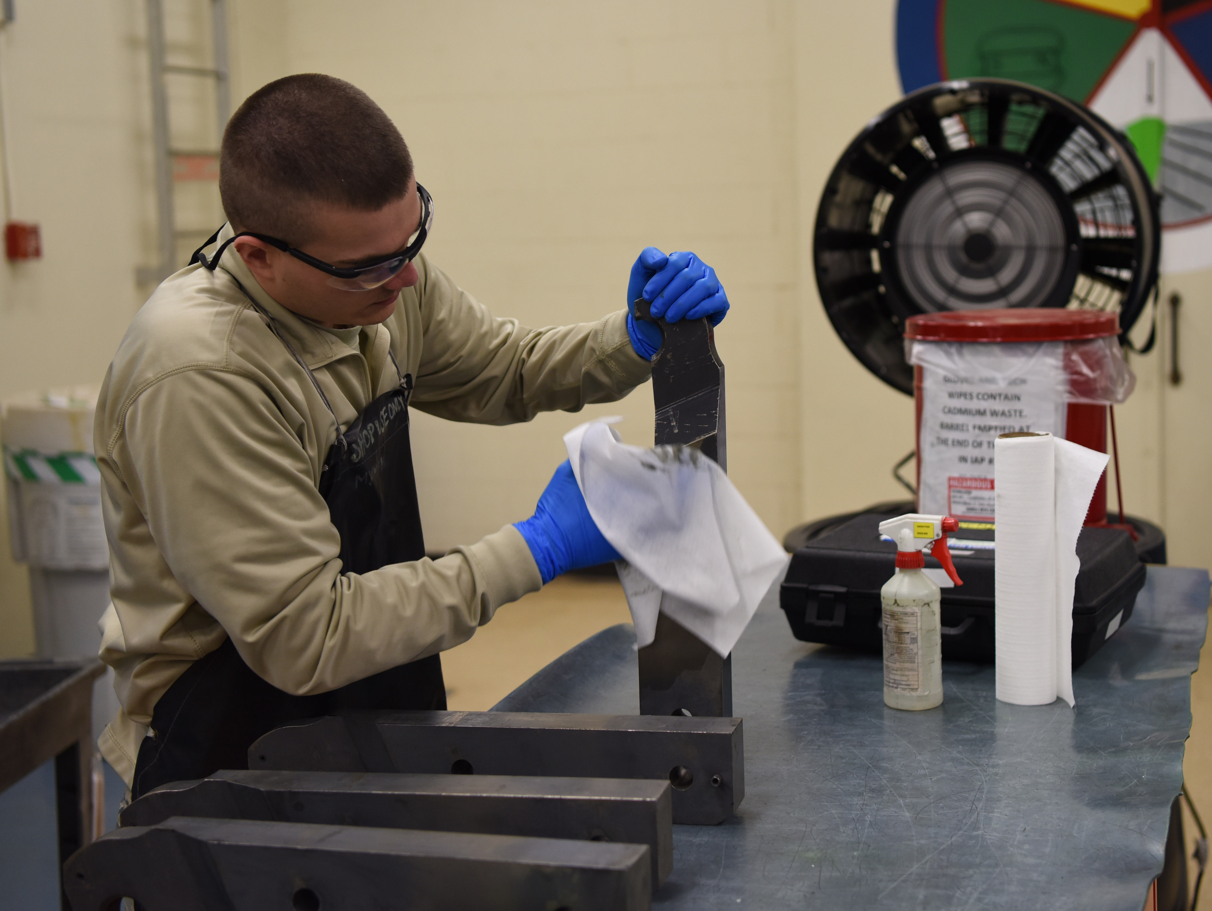 Fabrication: Keeping aircraft in the fight > Dyess Air 