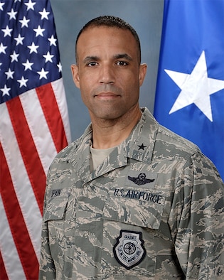 380th Air Expeditionary Wing commander