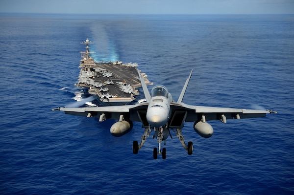 F/A-18E Super Hornet from Tophatters of Strike Fighter Squadron (VFA) 14 participates in airpower demonstration over aircraft carrier USS John C. Stennis, Pacific Ocean, April 24, 2013 (U.S. Navy/Ignacio D. Perez)