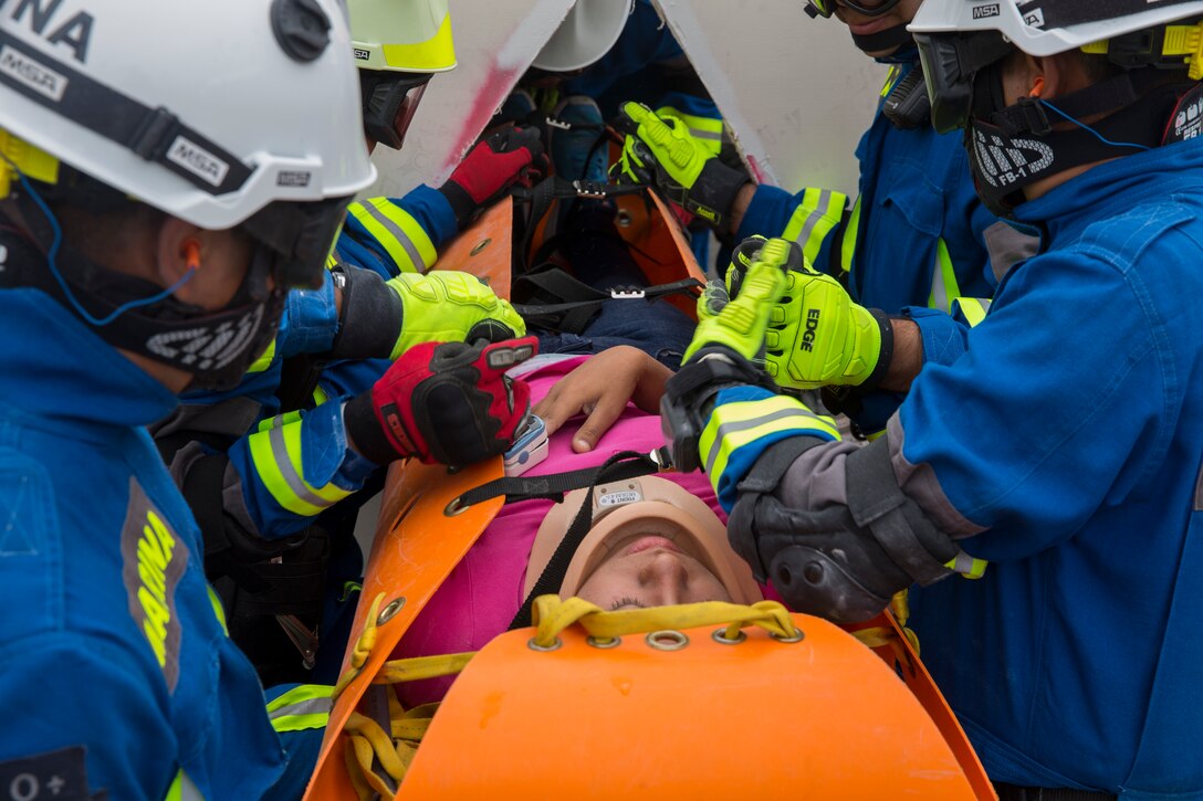 Mexican sailors, with the Corvette Licensed Naval Health Service, rescue a simulated casualty during a humanitarian assistance and disaster relief demonstration as part of Rim of the Pacific (RIMPAC) exercise at Marine Corps Base Camp Pendleton, California, June 29, 2018. Marines training with partner nations from around the world enhances prowess. RIMPAC provides high-value training for task-organized, highly-capable Marine Air-Ground Task Force and enhances the critical crisis response capability of U.S. Marines in the Pacific.