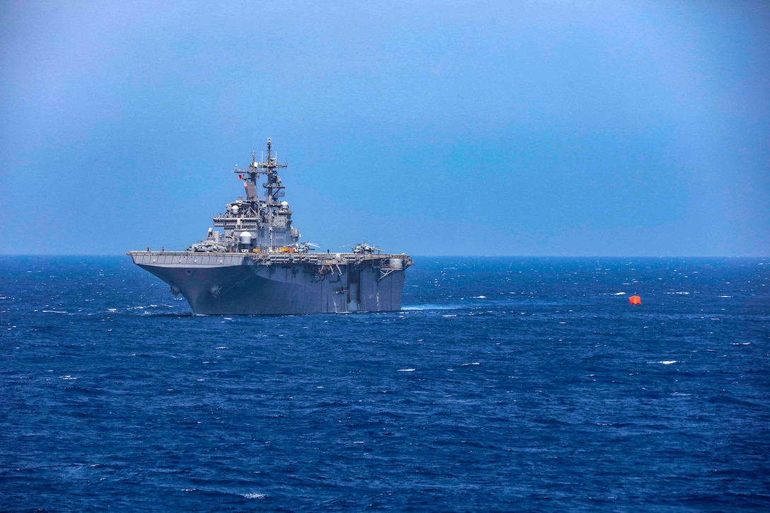 The USS Kearsarge maneuvers during an integrated live-fire weapons exercise.