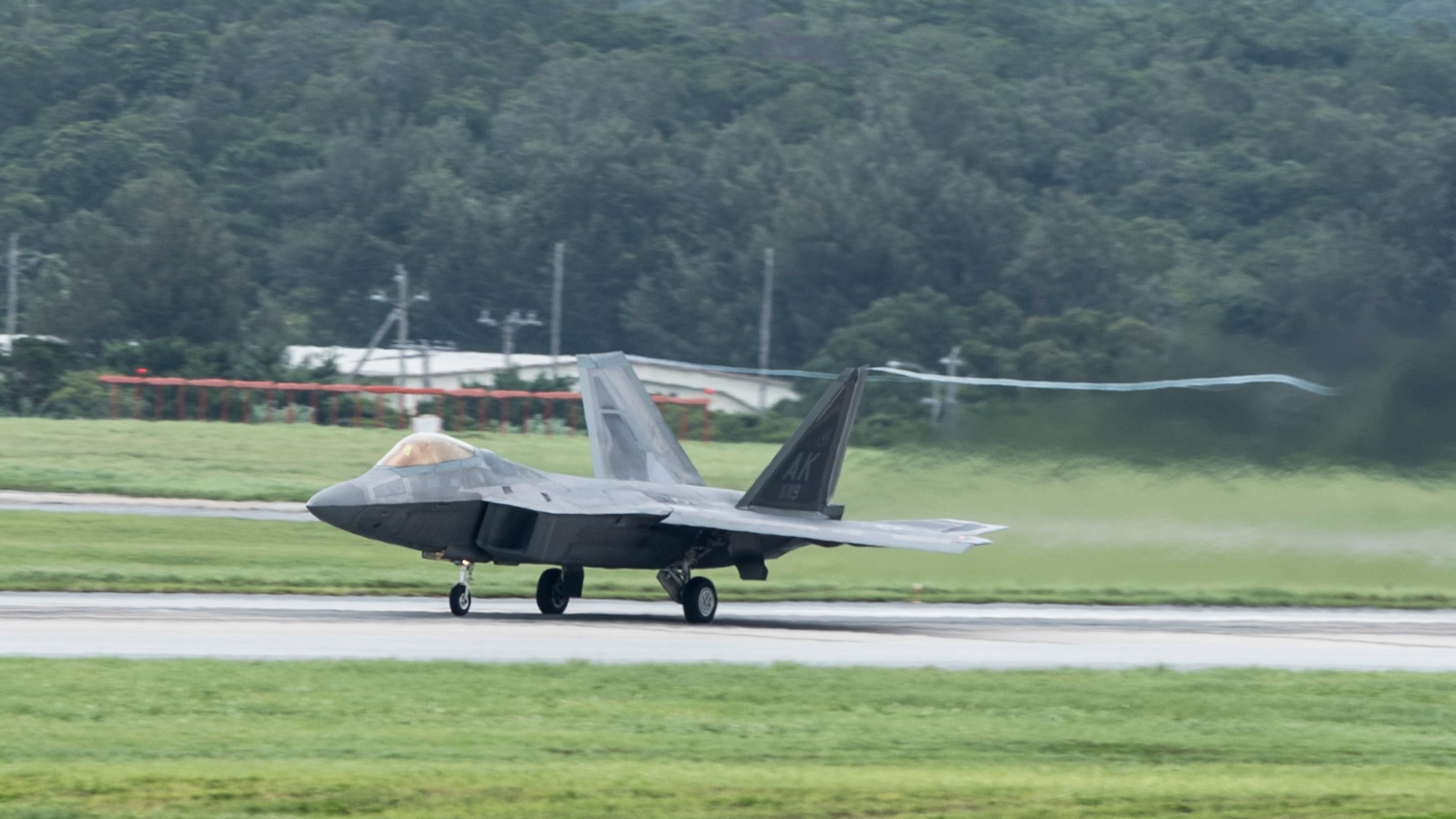F-22; 525th AMU