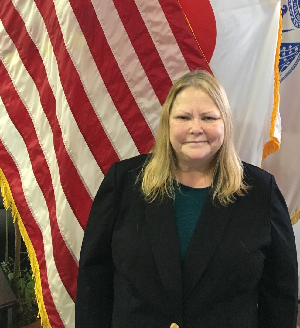 Yokosuka inventory director retires after 40 years of federal service