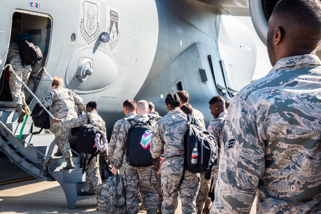 916 LRS Heads to Aviano