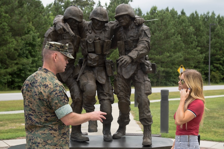 Lt. Col. Scott Meredith, commanding officer, Wounded Warrior Battalion-East, Marine Corps Base Camp Lejeune, welcomes Lindsay Ell, country music singer, songwriter and guitarist to WWBn-E on MCB Camp Lejeune, July 4. Ell received a tour of WWBn-E and saw the different types of therapy available to recovering service members, hours before her performance at Camp Lejeune’s BaseFEST – an annual public Independence Day celebration hosted by the base. (U.S. Marine Corps photo by Cpl. Nikki L. Morales)