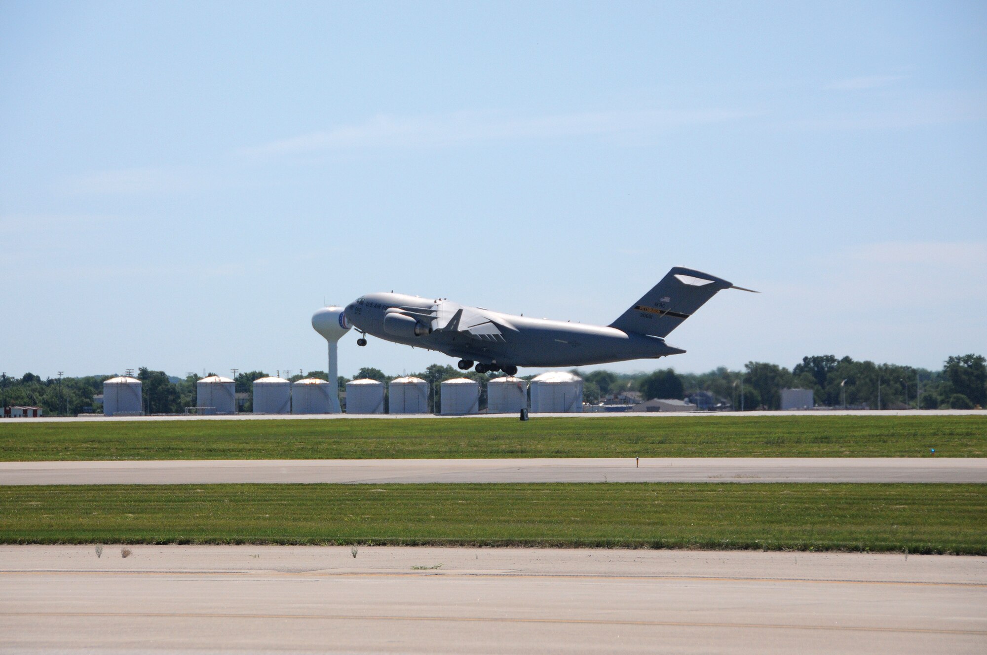 A C-17 Globemaster III assigned to the 911th Airlift Wing, Pittsburgh International Airport Air Reserve Station, Pennsylvania takes off from Wright-Patterson Air Force Base, June 14, 2018.