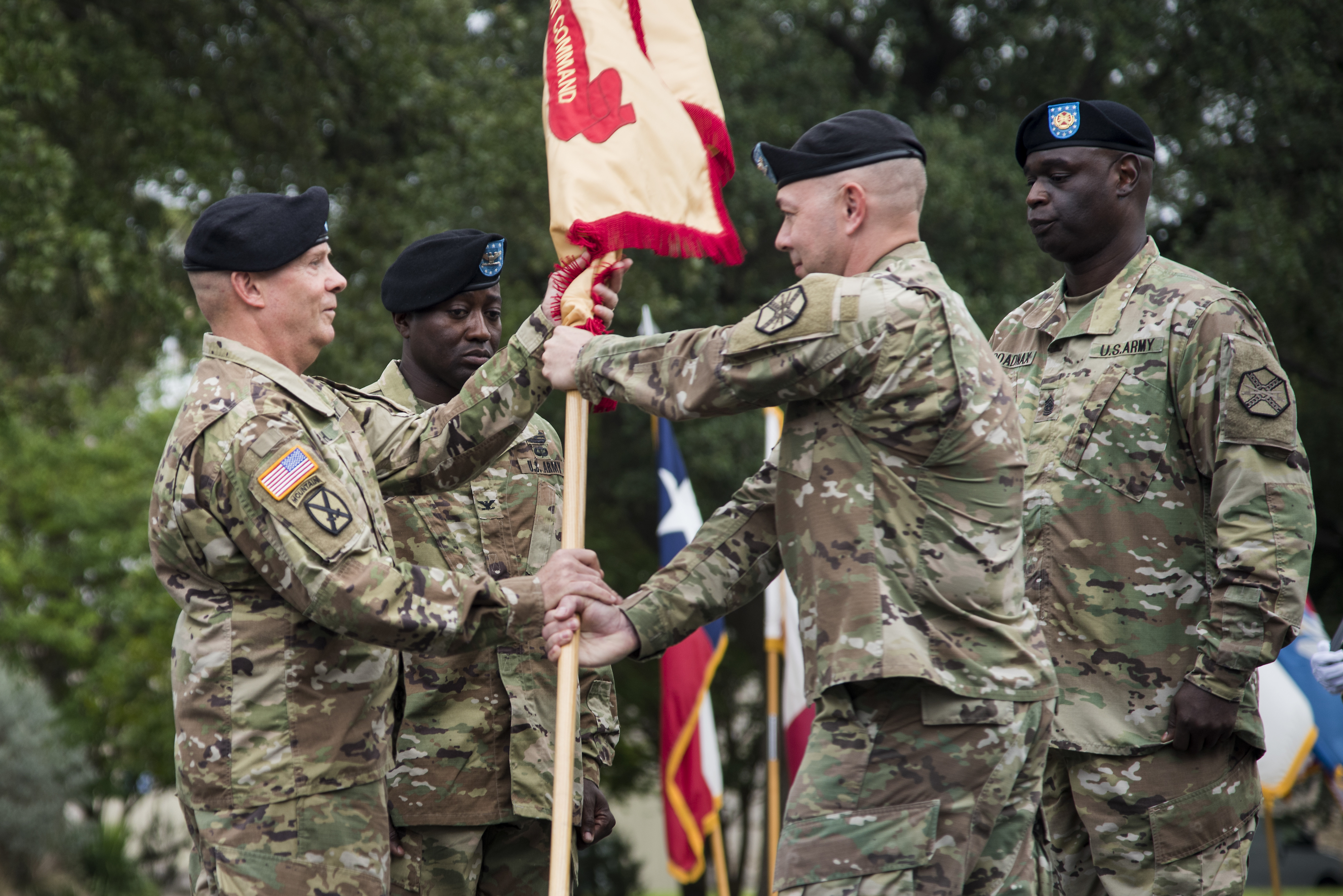 U.S. Army Environmental Command new leader > Joint Base San