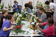 New experiences bloom: Flower arrangement and farm visit