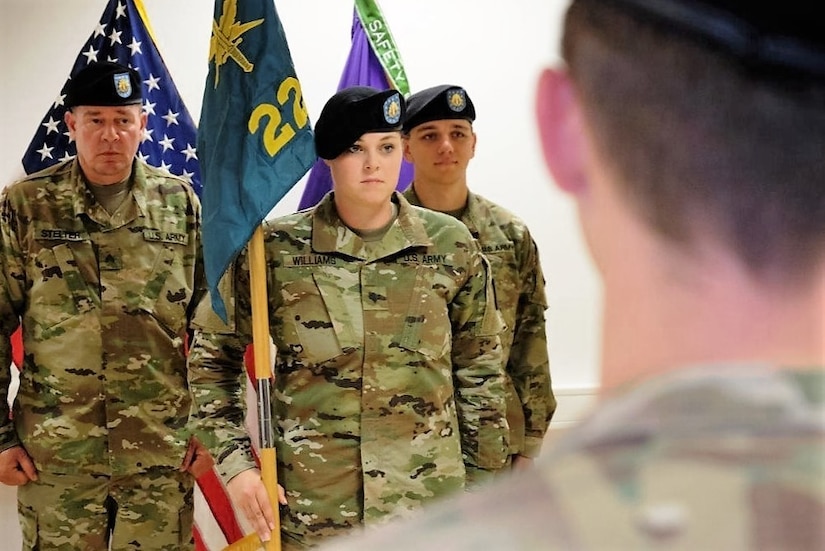 Magill shoulders command of the 221st Public Affairs Detachment