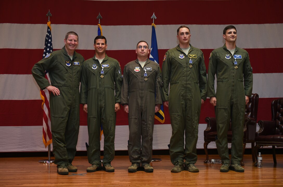 4 Dyess aircrew earn Distinguished Flying Cross Medals