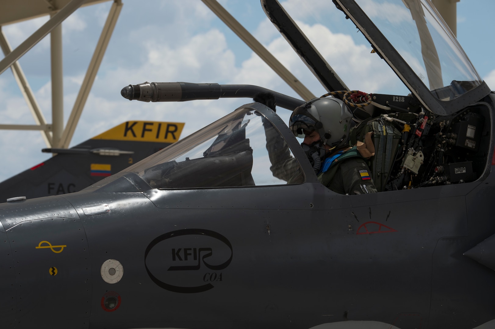 Colombian Kfirs fighters train with the A-10, F-16