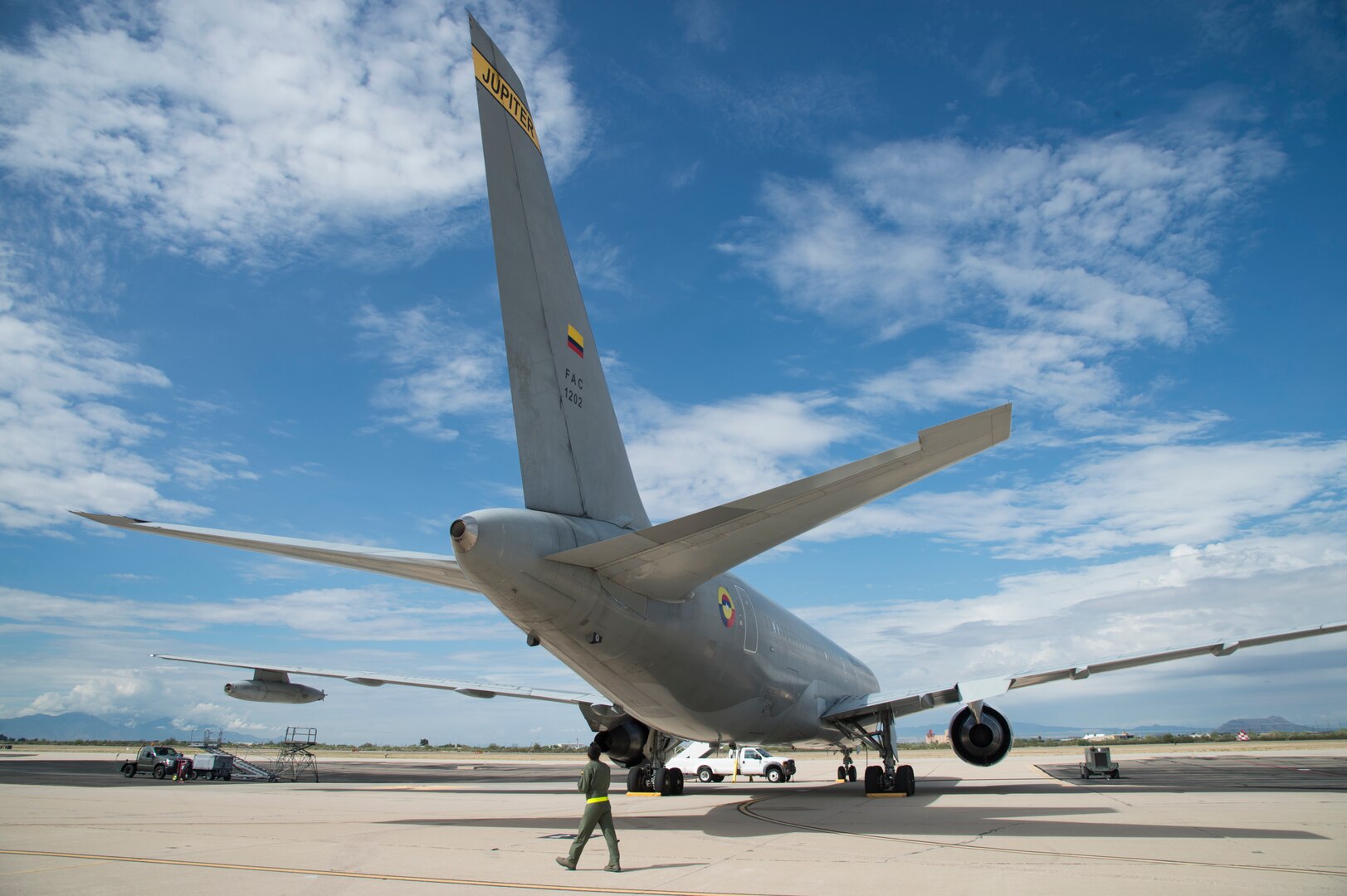 Colombian Kfirs fighters train with the A-10, F-16