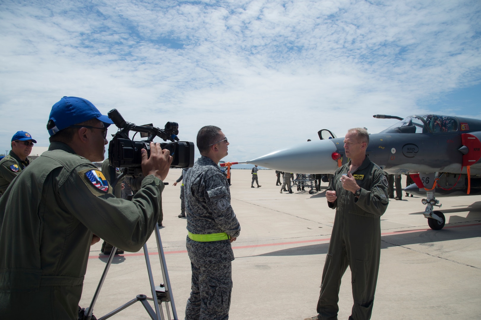 Colombian Kfirs fighters train with the A-10, F-16