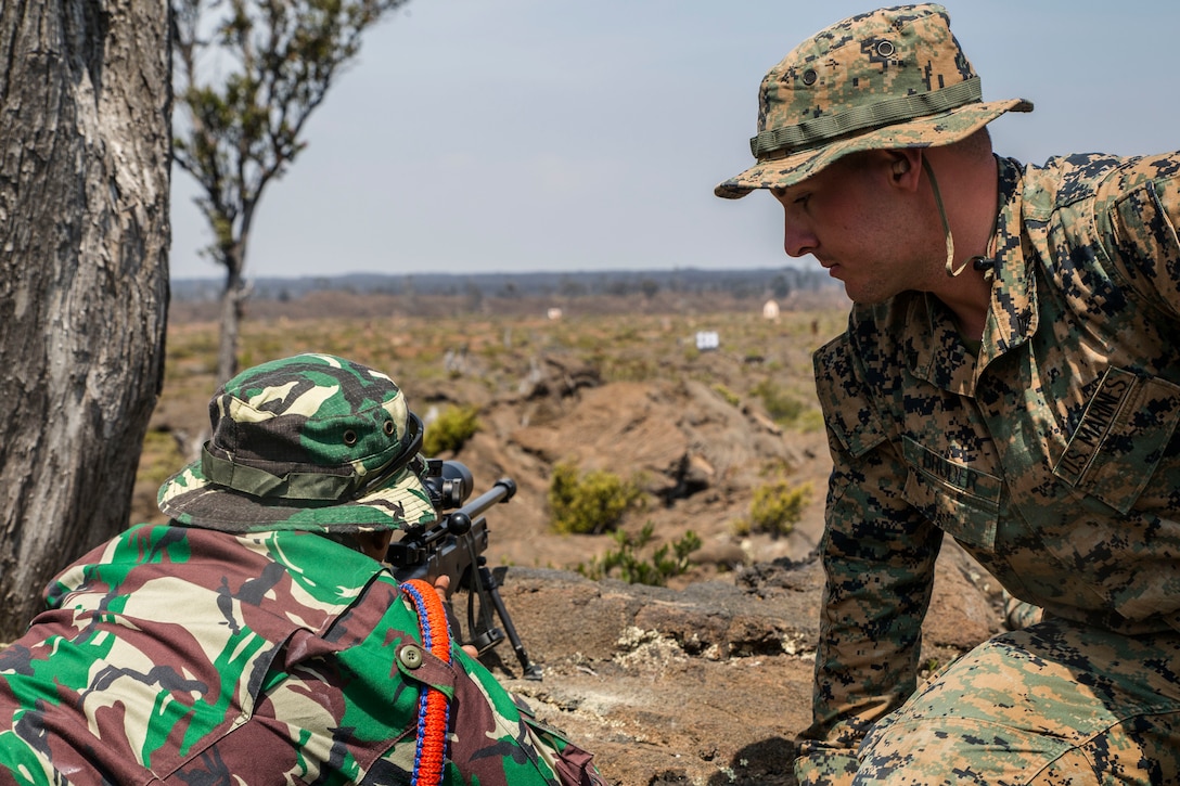 Indonesian and U.S. Marine snipers hit the range during RIMPAC