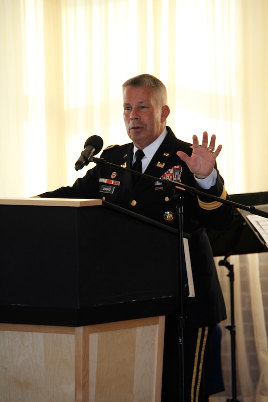 Lt. Gen. Todd Semonite speaks at change-of-command