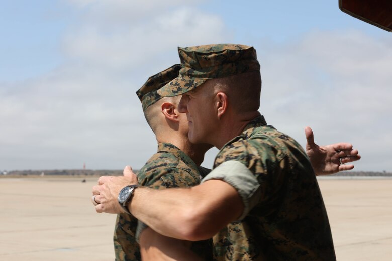 Col. Jason G. Woodworth relinquishes command of MCAS Miramar