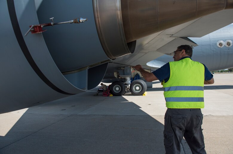 Routine KC-135 engine wash conducted