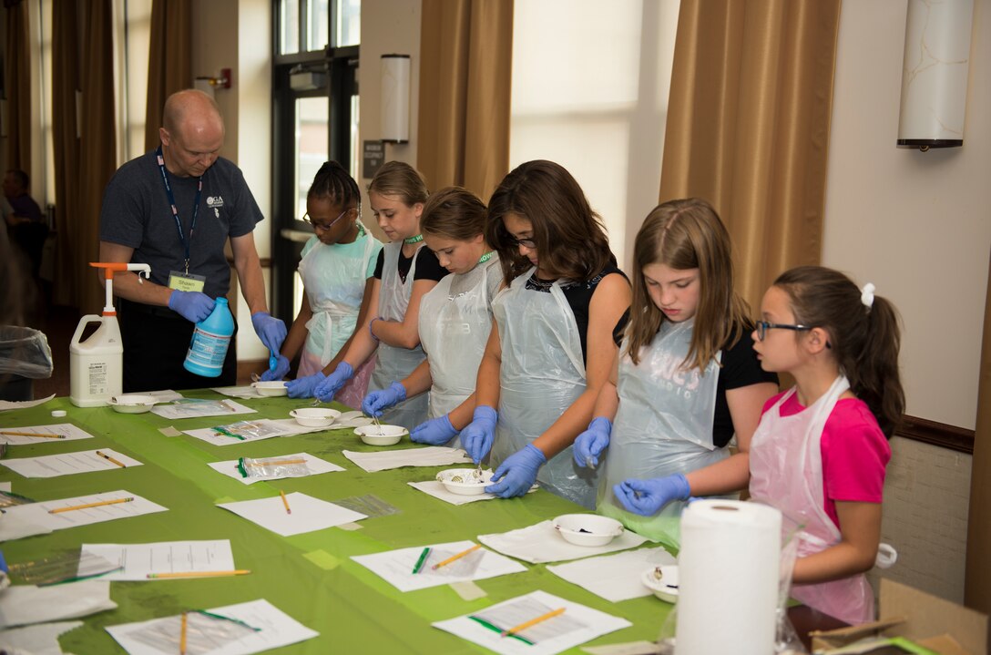 4H hosts STEM camp for military children