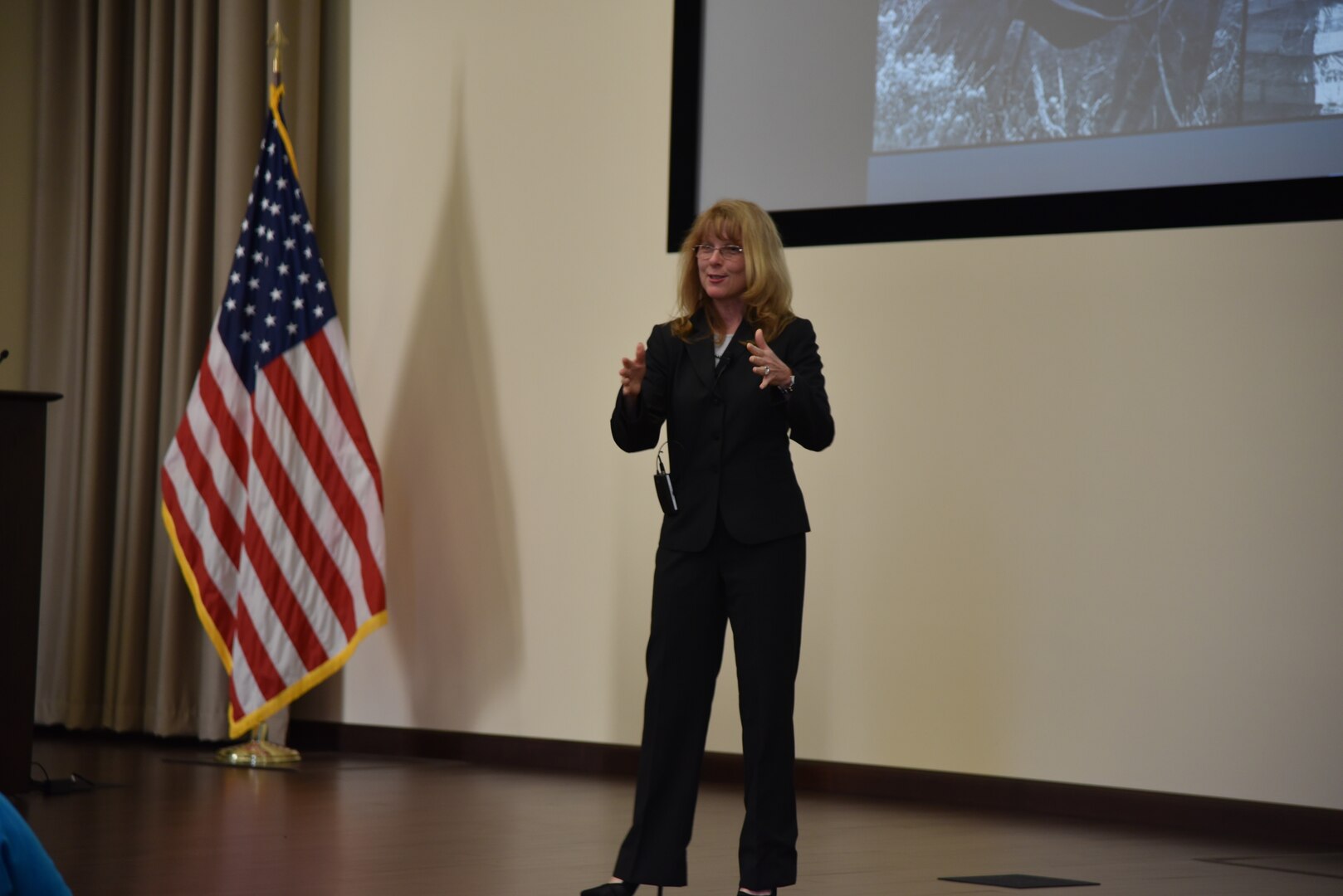 DLA’s Information Operations CIO hosts town hall at DLA Distribution headquarters