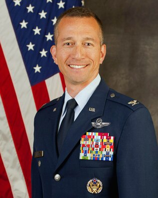 Col Cantwell