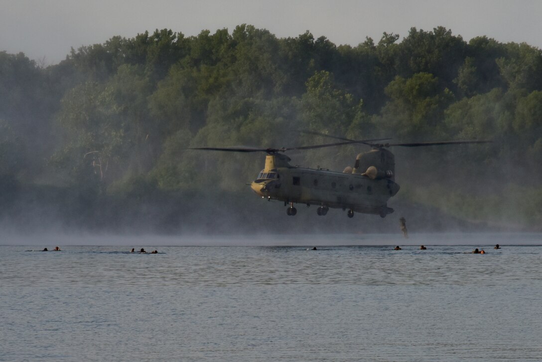 Reserve engineers drop into the Arkansas River for River Assault 2018