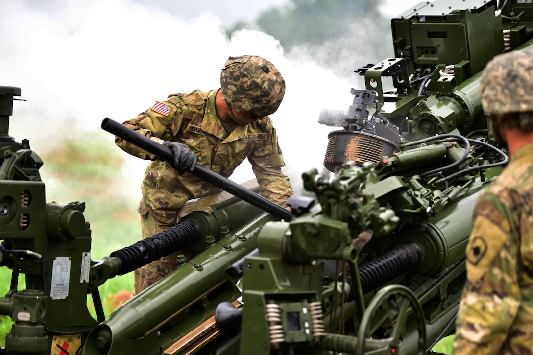 Arkansas National Guard soldiers sharpen skills during a live-fire exercise.