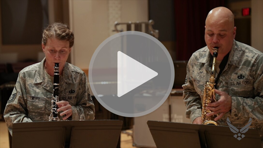 The June edition of “On the Fly” is here, this month featuring the U.S. Air Force Band Reed Quintet performing a portion of Marc Mellits’ 2014 work entitled “Splinter.”