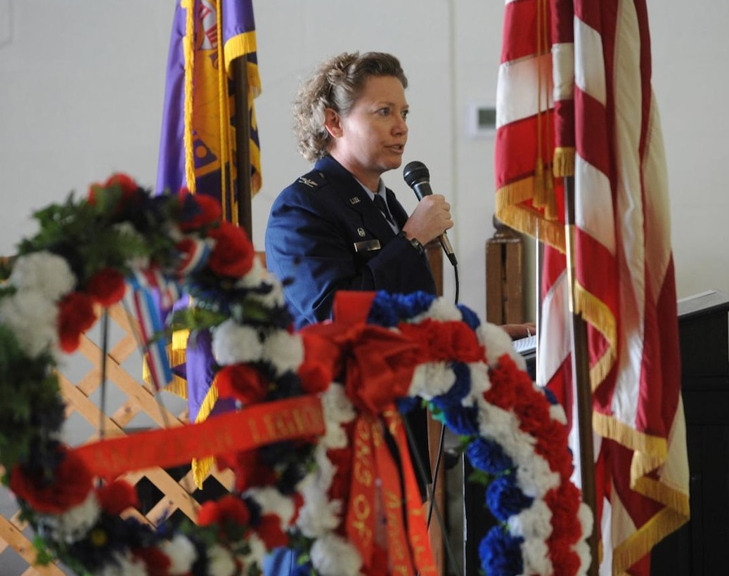 USAFSIA Commander, Col. Amy Bumgarner delivers the keynote address during the Glynn County, Ga., Memorial Day Event May 28, 2018. She encouraged attendees to use Memorial Day to pay their respects to those no longer with us by living their lives in service to their fellow citizens. (Photo by Michael Hall/The Brunswick News)