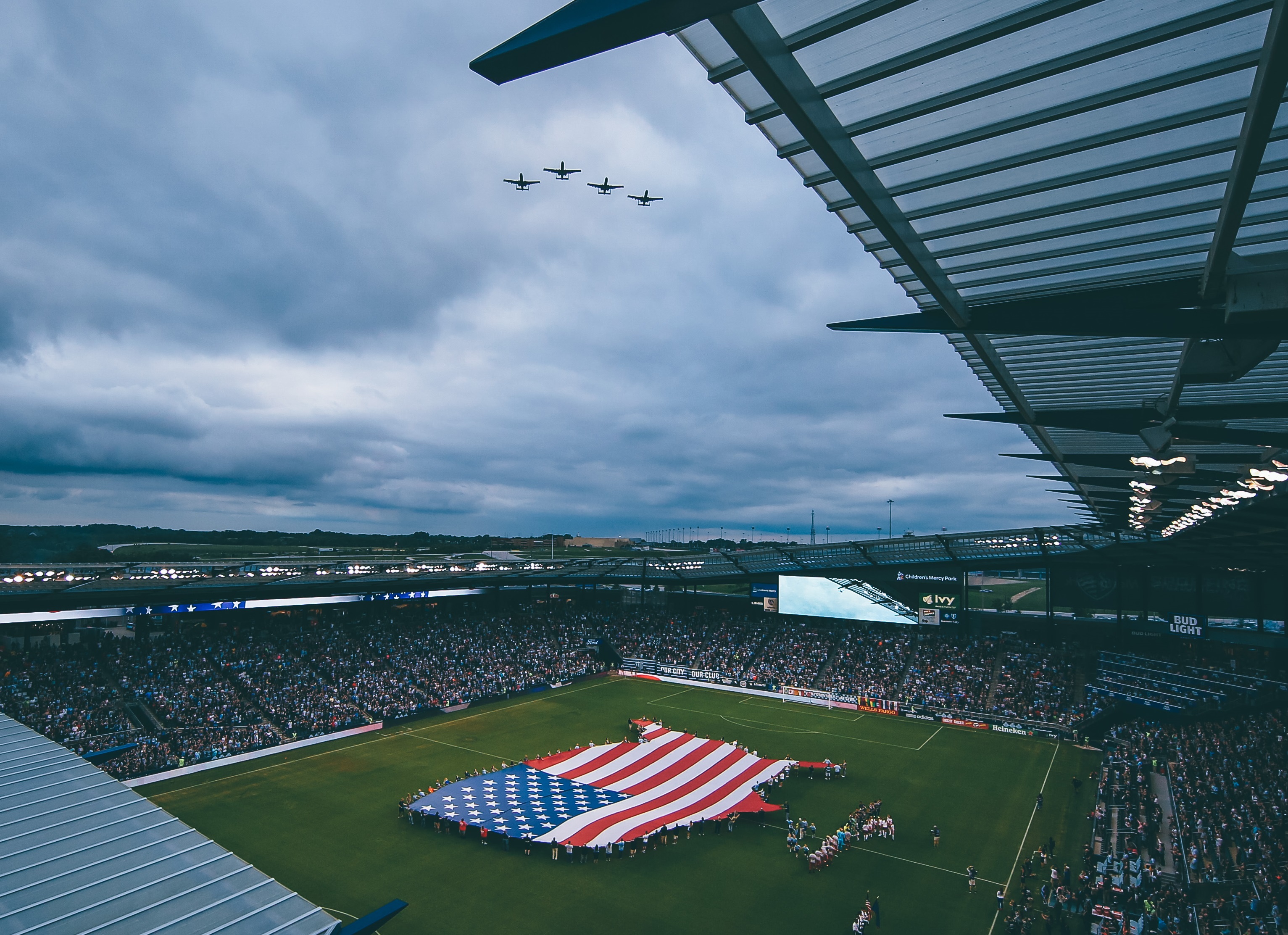 442d Fighter Wing hosts Sporting KC Air Reserve Personnel Center