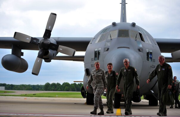 Maj. General Craig L. La Fave, the commander of the 22nd Air Force, receives a briefing by the 910th Aircraft Maintenance Squadron on the 910th Airlift Wing’s C-130H Hercules fleet engines in the engine shop on Youngstown Air Reserve Station June 2.