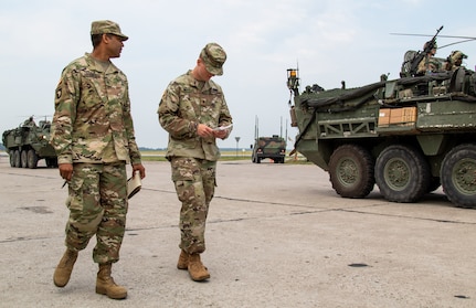 Army Reserve transportation coordinators keep troops moving during Saber Strike 18