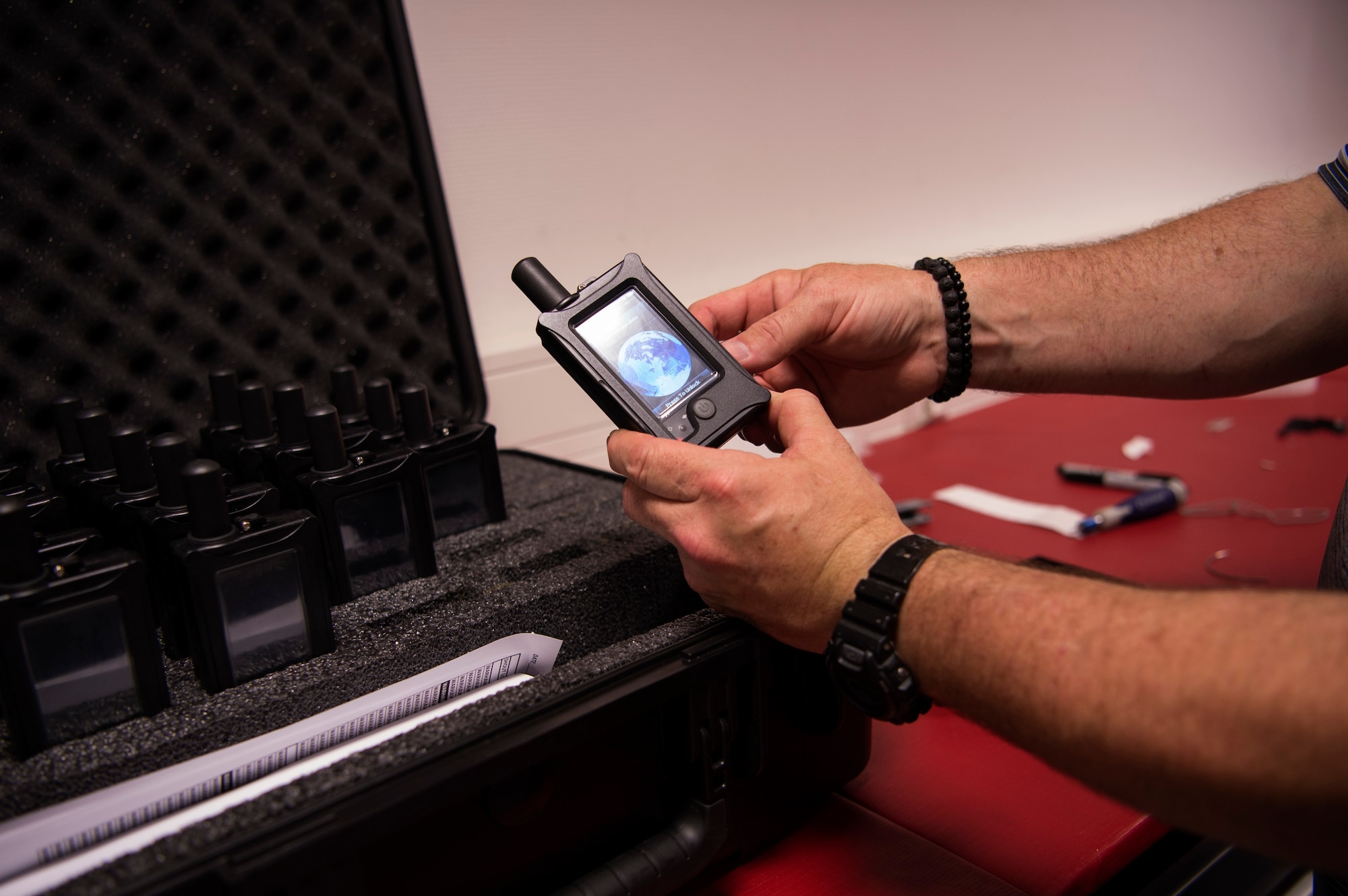 The device makes it possible for pilots to text on a secure network anywhere in the world.
